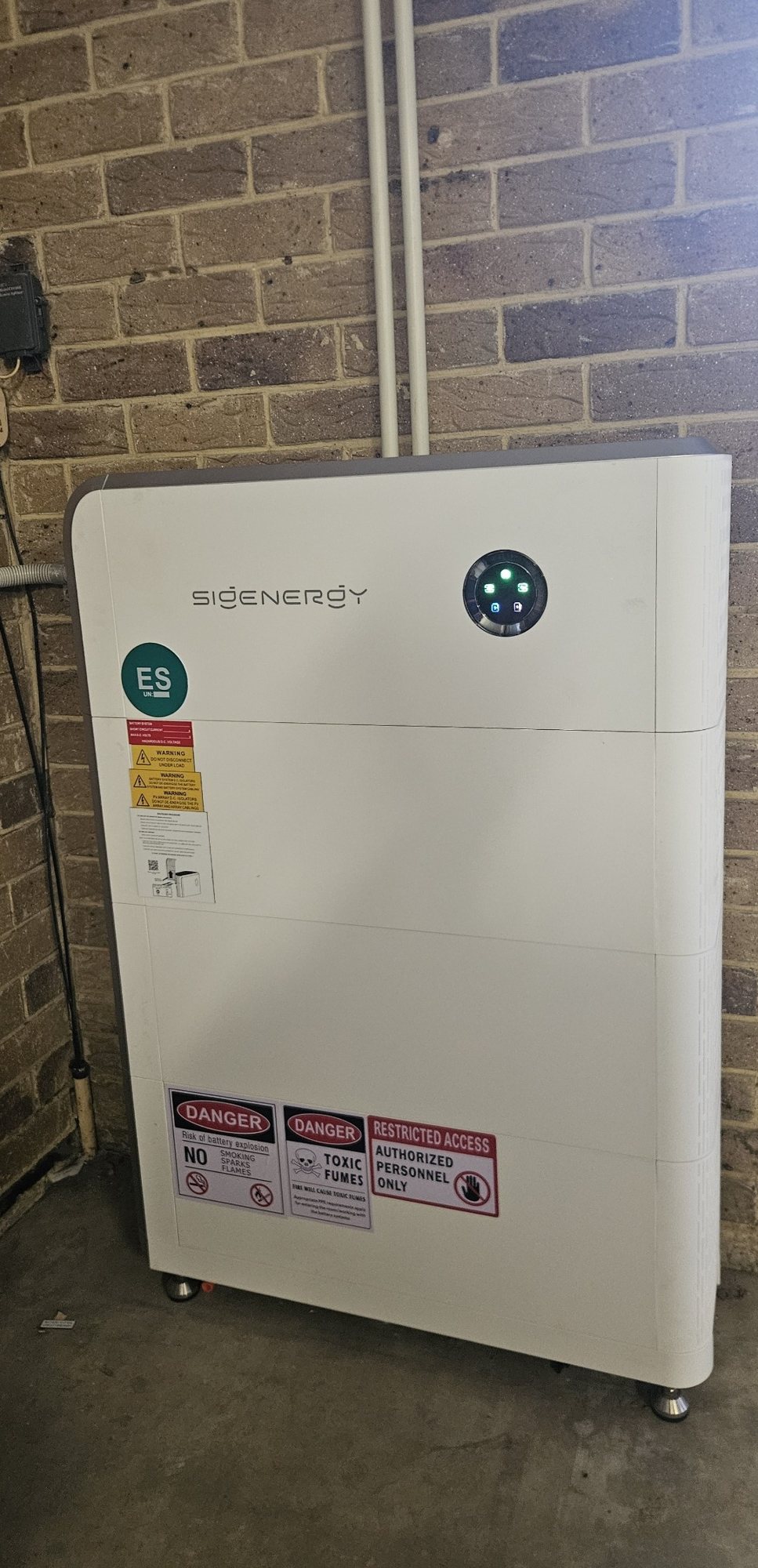 Sigenergy SigenStor 24 kWh battery with three modules against a brick wall under cover in Mullumbimby Sigenergy SigenStor 24 kWh battery with three modules against a brick wall under cover in Mullumbimby, installed by Sun Connect Solar