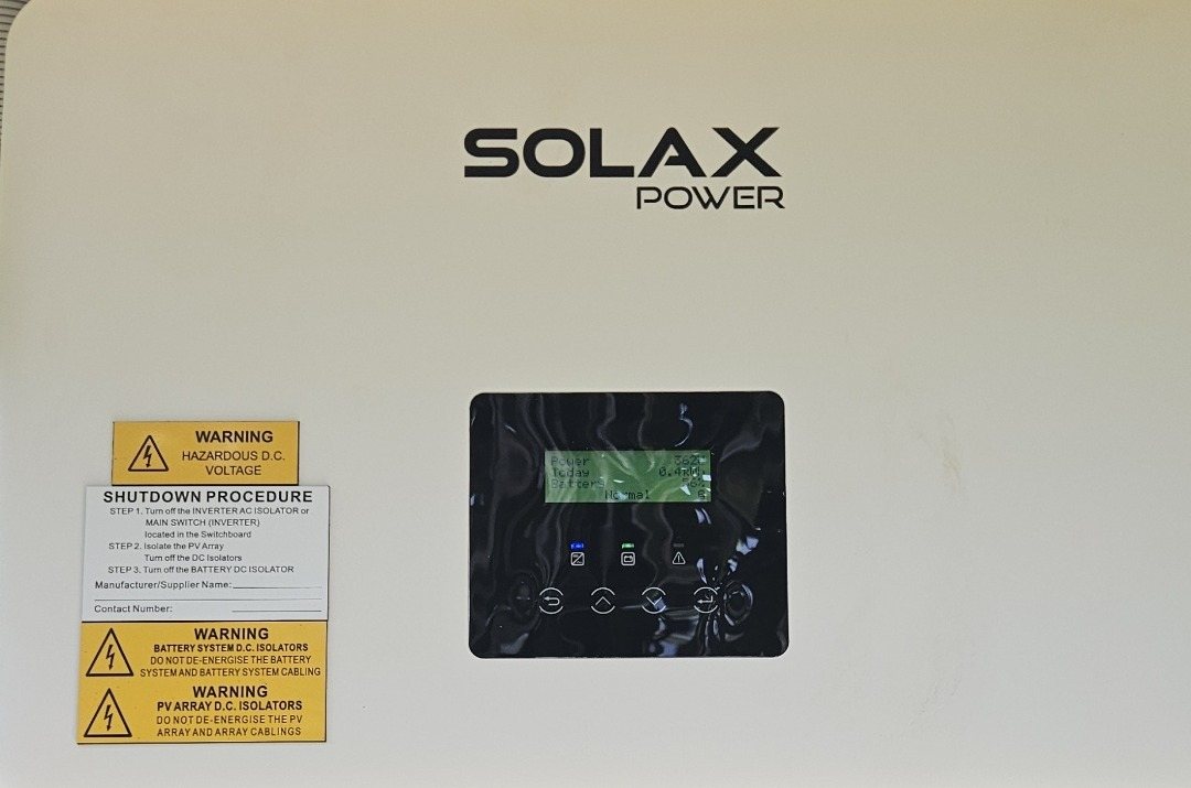 SolaX X1-VAST 8 kW hybrid inverter on the wall of an Ocean Shores home SolaX X1-VAST 8 kW hybrid inverter on the wall of an Ocean Shores home, installed by Sun Connect Solar