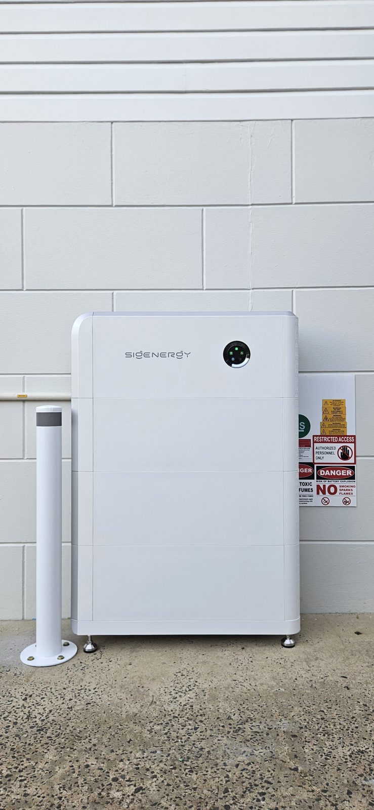 Sigenergy SigenStor three-phase battery installed beside a Lismore home by Sun Connect Solar